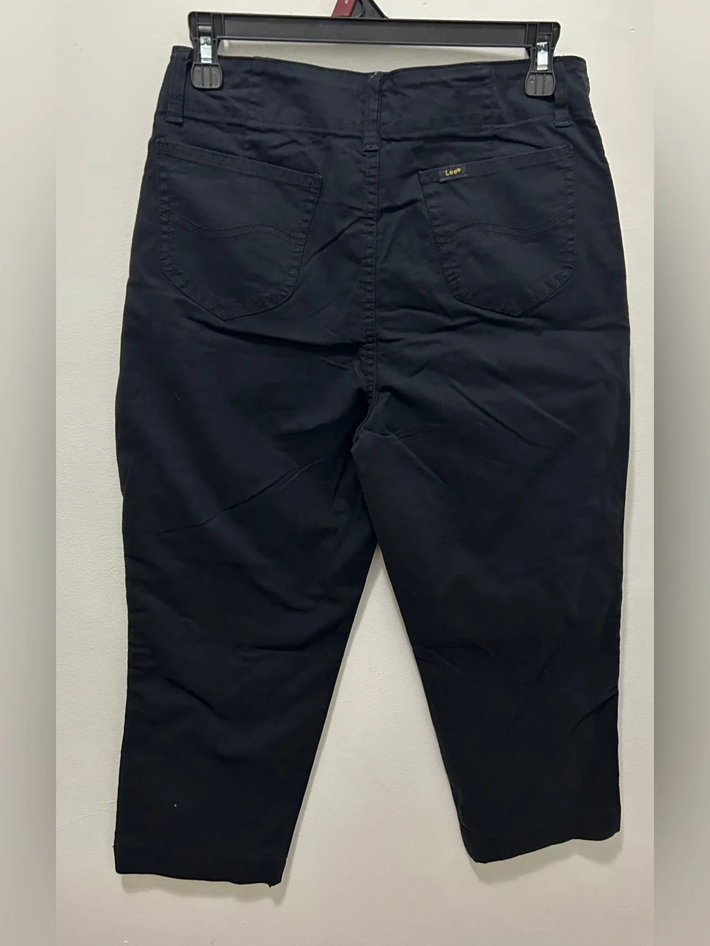 Lee Women’s Mid Rise 23” Capri Pants Black Size 10 Stretch NWT Cotton